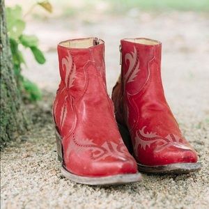 New with tags Red Corral booties 7.5